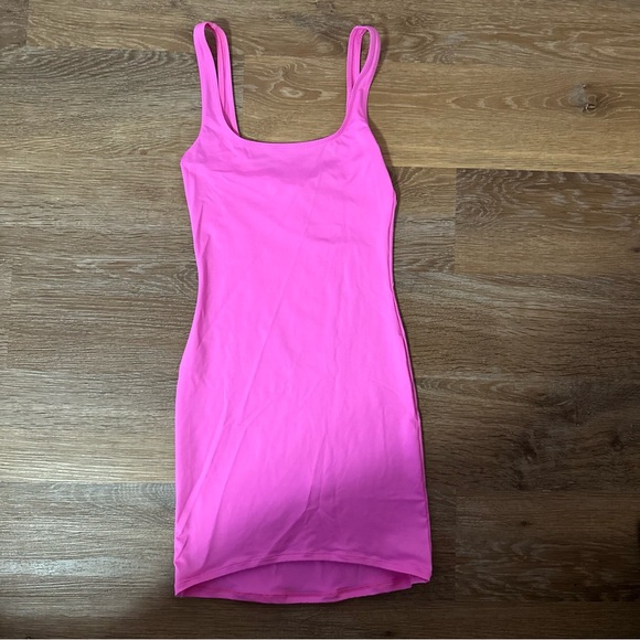 SKIMS SWIM TANK DRESS / TAFFY - Picture 2 of 4